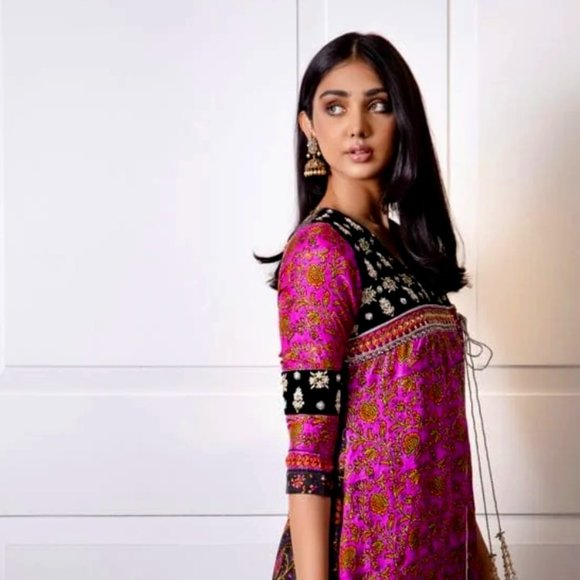 Shehrnaz Suit Brand New (Eid Shaadi Mehndi) - Picture 1 of 4